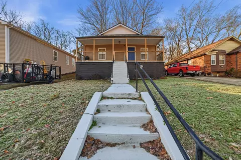 1112 Hyman St, Clarksville, TN 37040