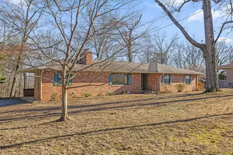 5904 Crestview Dr, Hixson, TN 37343