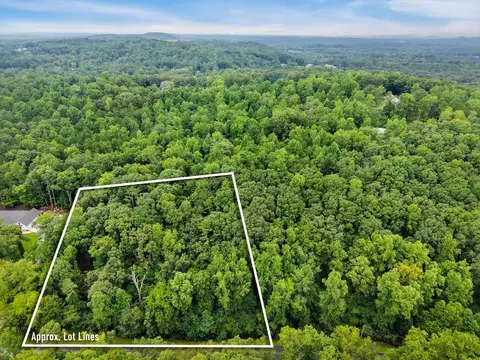 3093 Hidden Lake Rd, Dalton, GA 30721