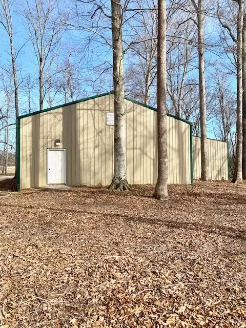 295 Roy Womack Rd, Smithville, TN 37166
