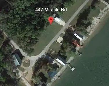 447 Miracle Rd, Decaturville, TN 38329