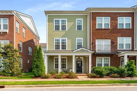 104 Burkitt Commons Ave, Nolensville, TN 37135
