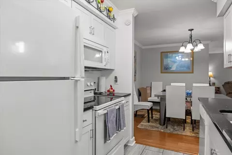 Kitchen - 815 Highway 70 E, Dickson, TN 37055 photo 1 of 4