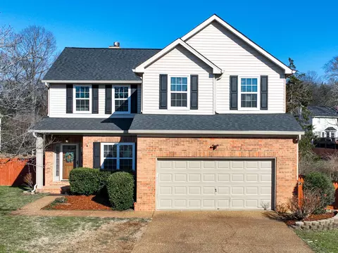 2201 Falcon Creek Dr, Franklin, TN 37067