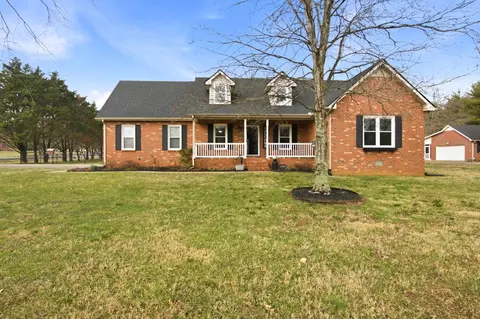 1976 Orchard Park Dr, Murfreesboro, TN 37128