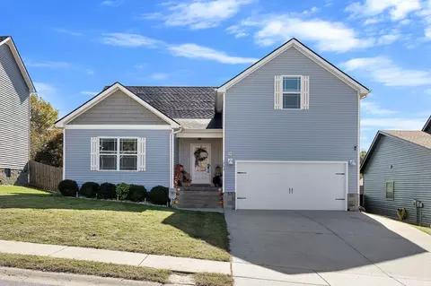 1753 Rains Rd, Clarksville, TN 37042