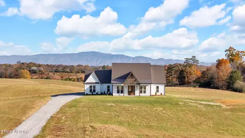 245 Pates Hill Rd, Mosheim, TN 37818