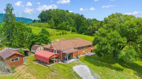 7500 Lone Star Rd, Kingsport, TN 37660