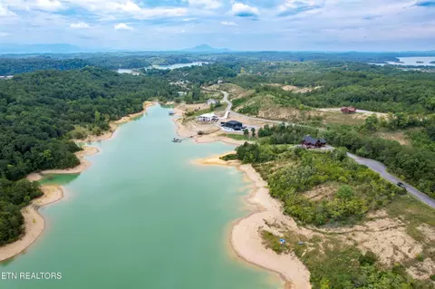 12 Bay View Pt, Sevierville, TN 37876 photo 10