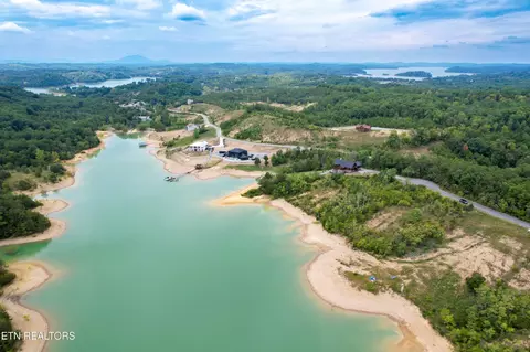 12 Bay View Pt, Sevierville, TN 37876 photo 9
