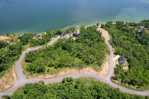 80 Still Water Way, Dandridge, TN 37725