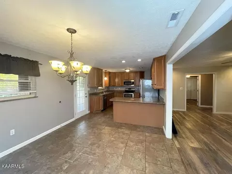 6780 Colgate Dr, Talbott, TN 37877 photo 11