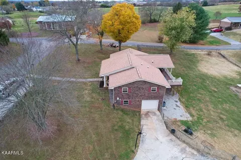 6780 Colgate Dr, Talbott, TN 37877 photo 3