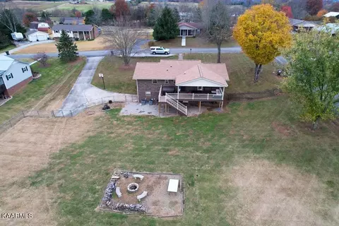 6780 Colgate Dr, Talbott, TN 37877 photo 5