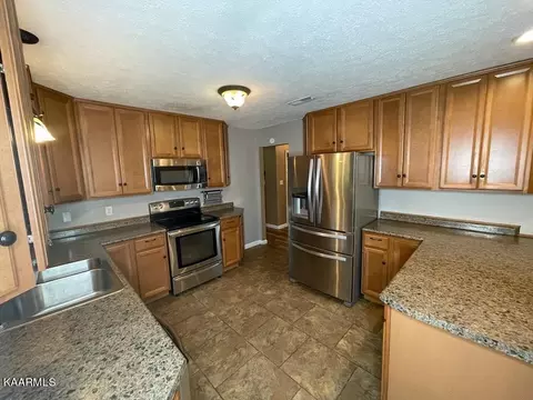 6780 Colgate Dr, Talbott, TN 37877 photo 13