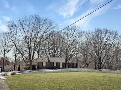 1822 Old Highway 79, Dover, TN 37058