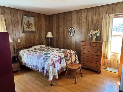 Bedroom - 205 Mary Sharp Dr, Decherd, TN 37324 photo 2 of 4