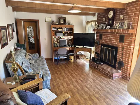 Living - 205 Mary Sharp Dr, Decherd, TN 37324 photo 1 of 2