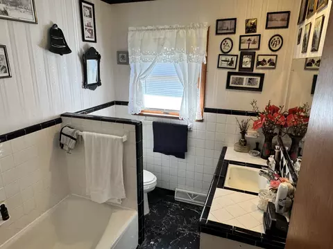 Bath - 205 Mary Sharp Dr, Decherd, TN 37324 photo 1 of 3
