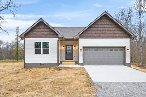 304 Georgee Rd, Jamestown, TN 38556