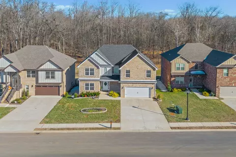 1767 Oak Forest Dr, Clarksville, TN 37043