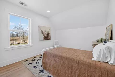 Bedroom - 1677 Blackburn Ln, Spring Hill, TN 37174 photo 7 of 9