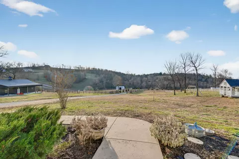 Exterior - 1677 Blackburn Ln, Spring Hill, TN 37174 photo 15 of 21