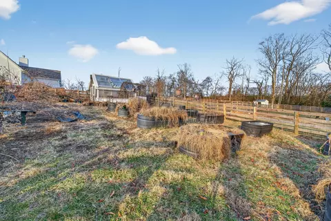 Exterior - 1677 Blackburn Ln, Spring Hill, TN 37174 photo 10 of 21
