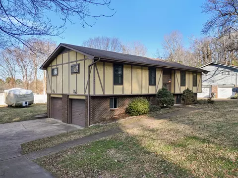909 Chestnut Wood Ln, Chattanooga, TN 37421