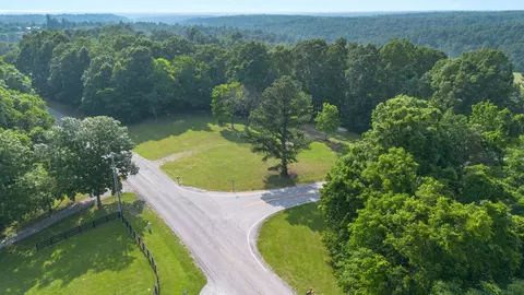 7668 Shoals Branch Rd, Primm Springs, TN 38476