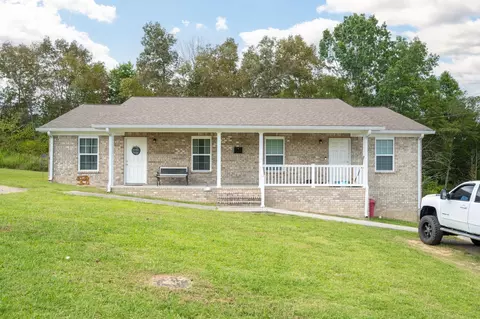 394 Glenview Dr, Trenton, GA 30752