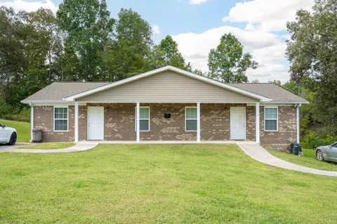 396 Glenview Dr, Trenton, GA 30752