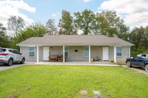 329 Glenview Dr, Trenton, GA 30752