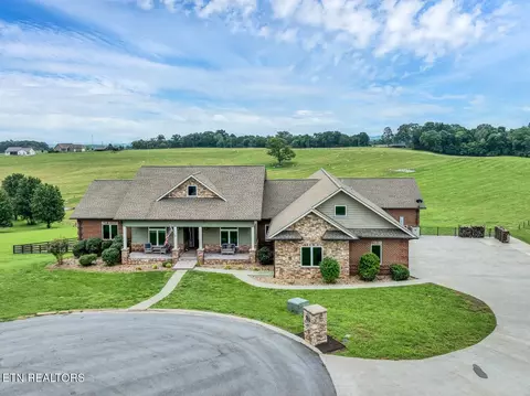 218 Candi Ln, Madisonville, TN 37354