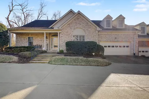 2814 White Oak Dr # B, Nashville, TN 37215