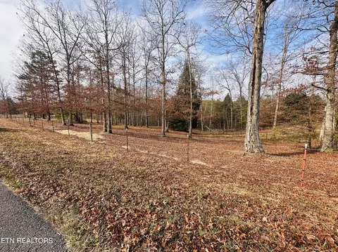 490 Rockview Rd, Jamestown, TN 38556