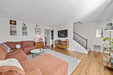 913 Coarsey Dr, Nashville, TN 37217