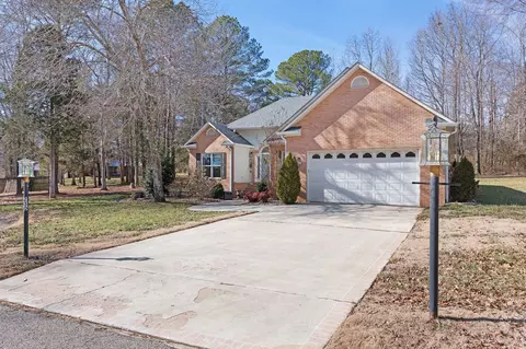 230 Krista Cv, Paris, TN 38242