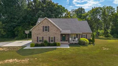 9611 Cross Plains Rd, White House, TN 37188