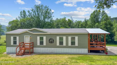 3329 Stinking Creek Rd, Pioneer, TN 37847