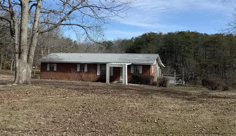 115 Lake Shore Dr, Pikeville, TN 37367