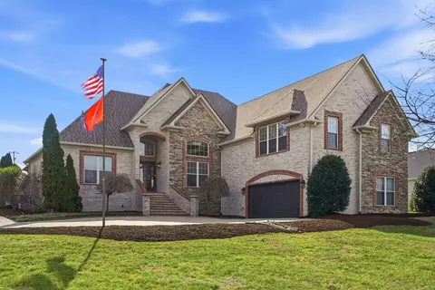 589 Harris Ln, Gallatin, TN 37066