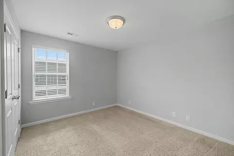Bedroom - 237 Rowlette Cir #237, Murfreesboro, TN 37127 photo 4 of 7
