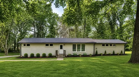 113 Pine Circle Dr, Franklin, TN 37069