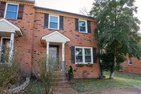 3255 Priest Woods Dr, Nashville, TN 37214