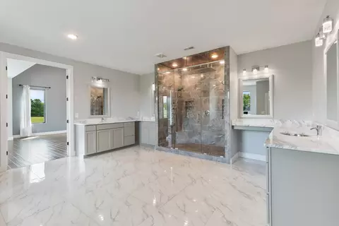 Bath - 3791 Sylvia Rd, Dickson, TN 37055 photo 5 of 8