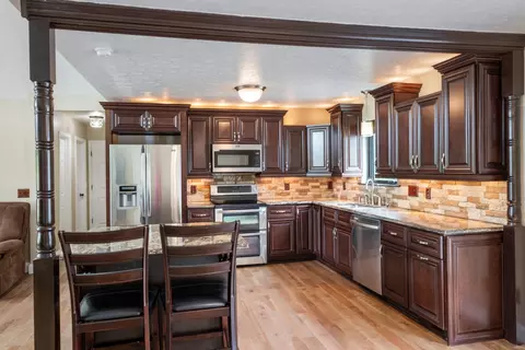 Kitchen - 3791 Sylvia Rd, Dickson, TN 37055 photo 2 of 6