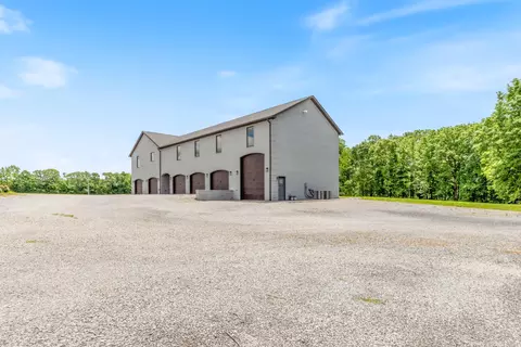 Exterior - 3791 Sylvia Rd, Dickson, TN 37055 photo 11 of 14