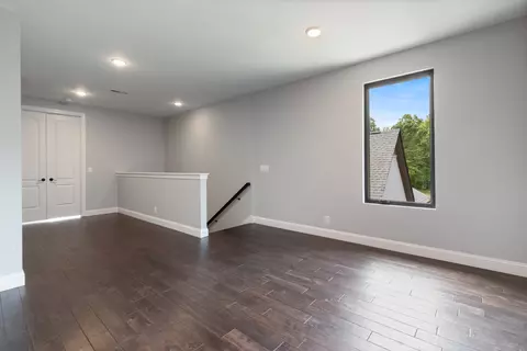 Living - 3791 Sylvia Rd, Dickson, TN 37055 photo 5 of 7