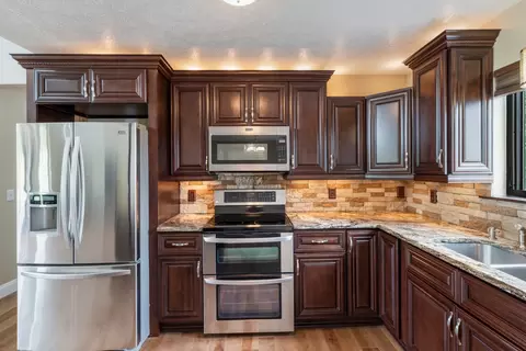 Kitchen - 3791 Sylvia Rd, Dickson, TN 37055 photo 4 of 6